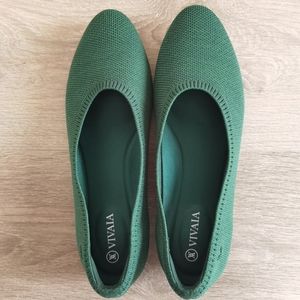 Vivaia Almond Toe Flats Size 6